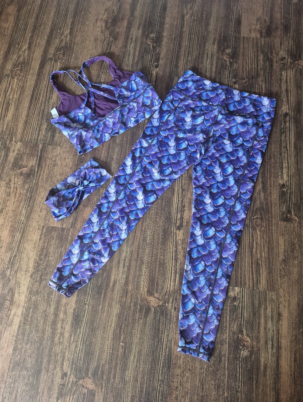 Constantly Varied Gear Mermaid Fish Scales Bra And Leggings Set Medium Large - Picture 2 of 6